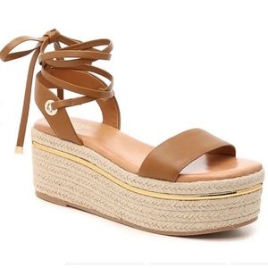 BLEECKER & BOND LACE UP PLATFORM WOMEN’S SANDALS